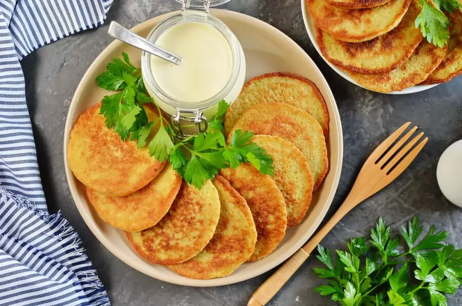 How to serve Traditional Hanukkah Potato Latkes