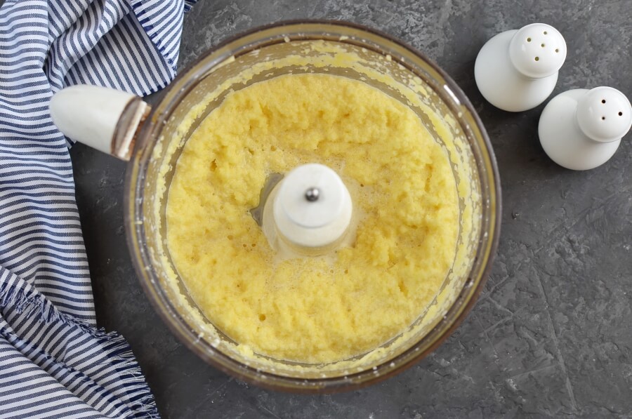 Traditional Hanukkah Potato Latkes recipe - step 3