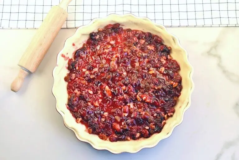 Step 5 - Walnut-Cranberry Pie