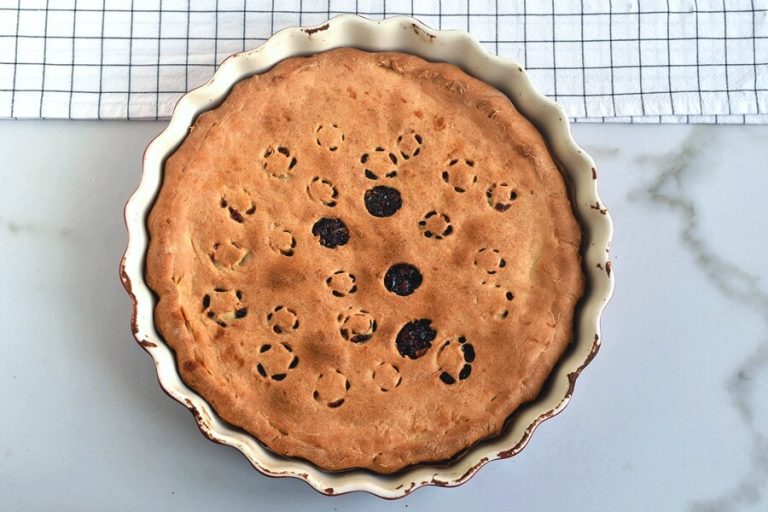 Step 6 - Walnut-Cranberry Pie