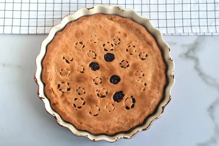 Step 6 - Walnut-Cranberry Pie