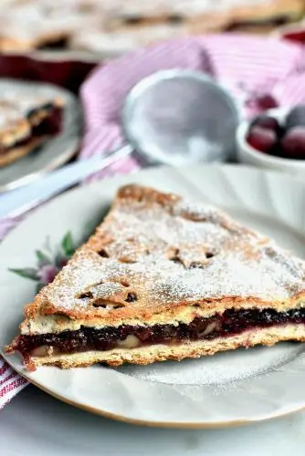 Walnut-Cranberry Pie