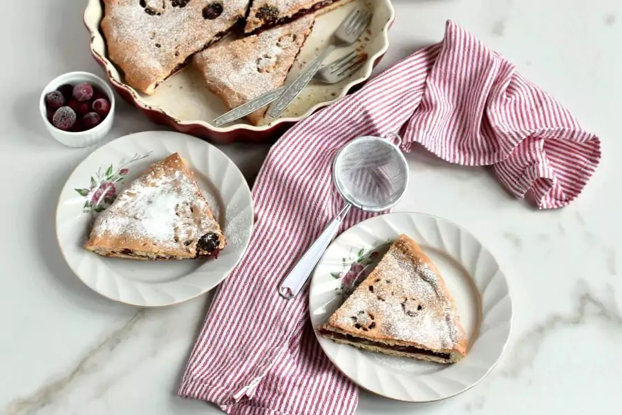 Walnut-Cranberry Pie