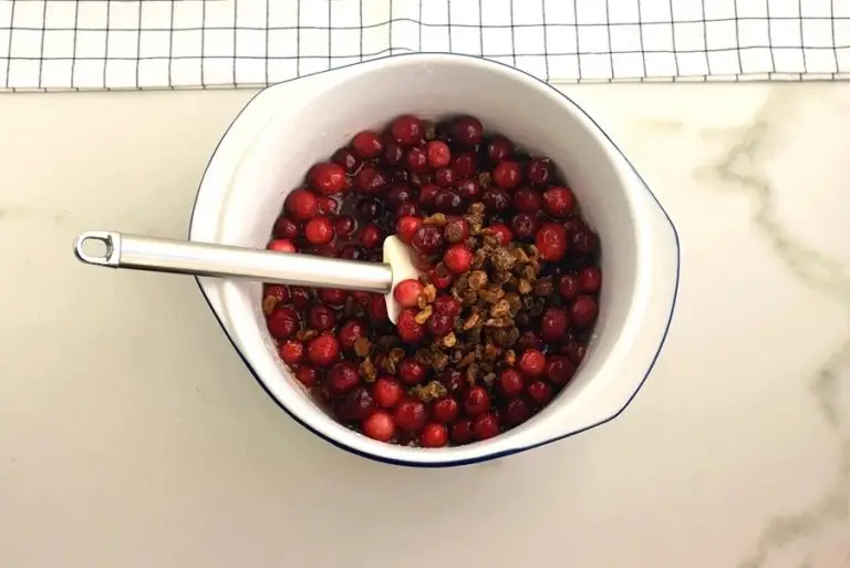 Step 3 - Walnut-Cranberry Pie