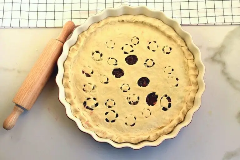 Step 5 - Walnut-Cranberry Pie