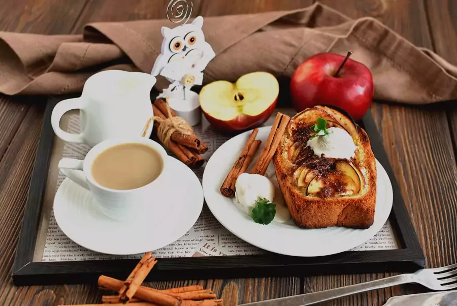 Apple Pie Toast