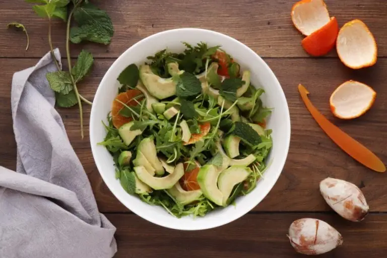 Step 7 - Avocado and Tangerine Salad with Spicy Vinaigrette