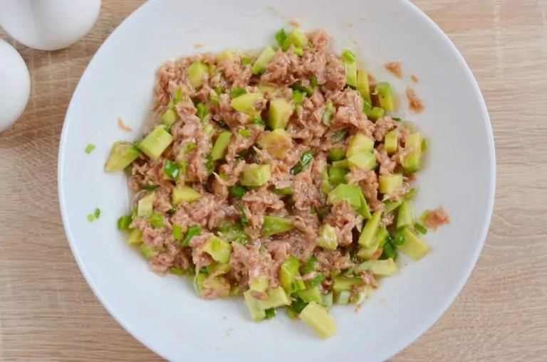 Step 2 - Avocado and Tuna Salad Wraps