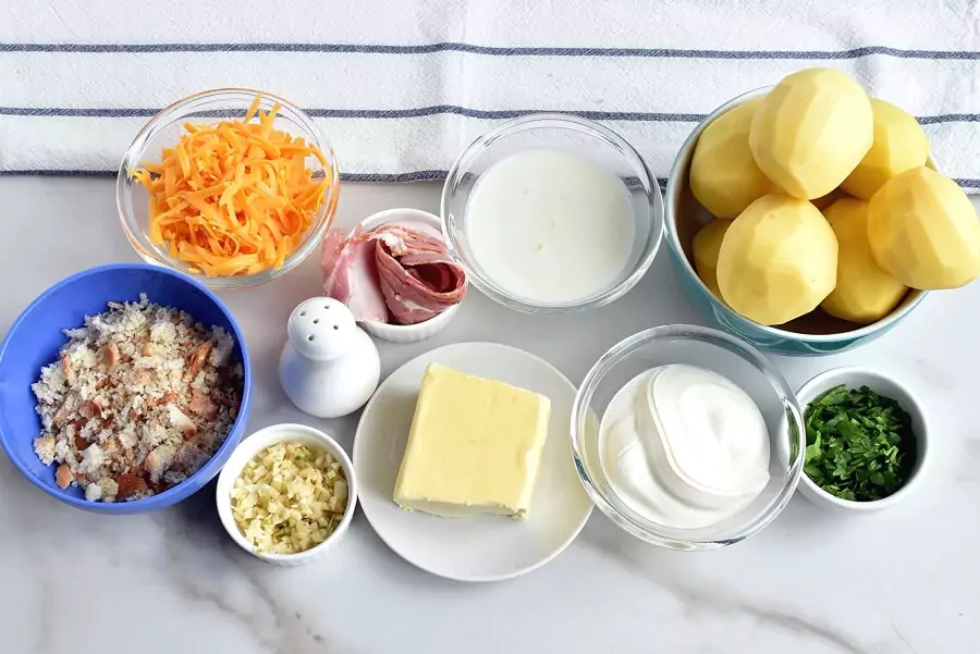 Ingredients for Baked Mashed Potatoes with Cheese