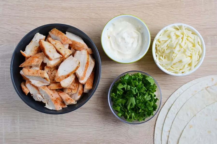 Ingredients for Chicken Ranch Wraps