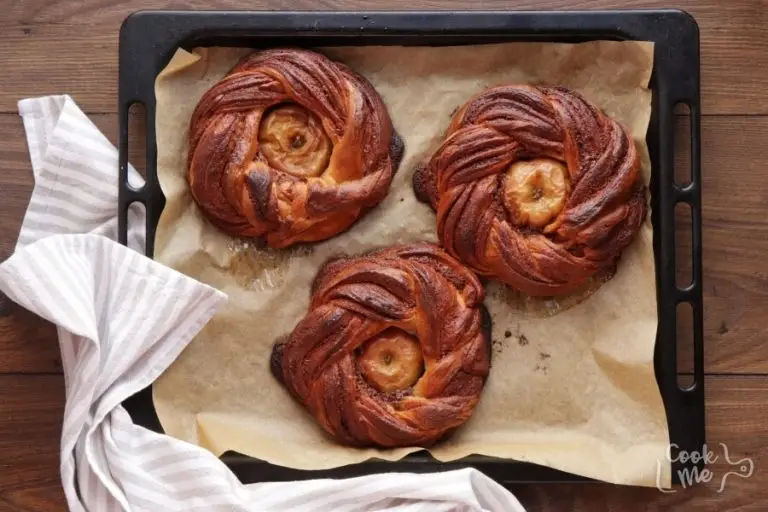 Step 12 - Christmas Bread Wreath