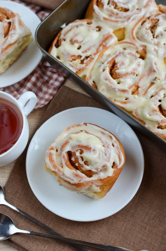 Cinnamon Rolls with Nuts