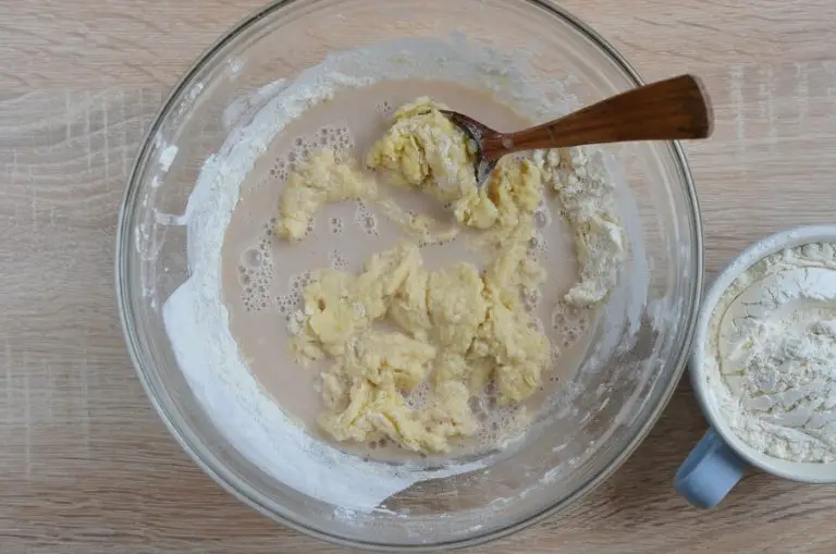 Step 4 - Cinnamon Rolls with Nuts