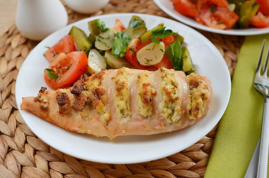 Creamy Keto Bacon Hasselback Chicken