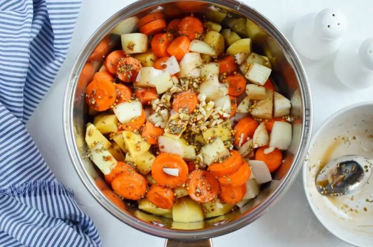 Step 3 - Crockpot Balsamic Chicken and Vegetables