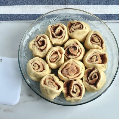 Easy Cinnamon Rolls (from Scratch) recipe - step 6