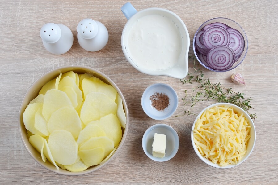 Ingridiens for Gratin Dauphinoise