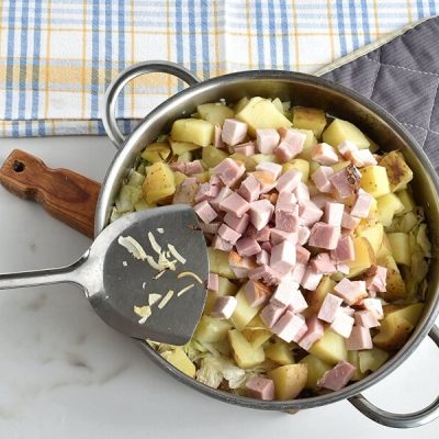 Ham Hock and Cabbage Hash recipe - step 4