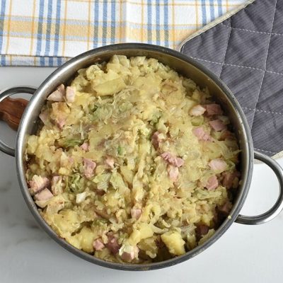 Ham Hock and Cabbage Hash recipe - step 4