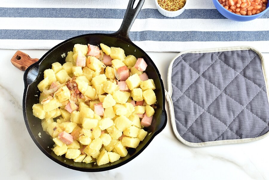 Ham & Potato Hash with Healthy ‘Fried’ Eggs recipe - step 4
