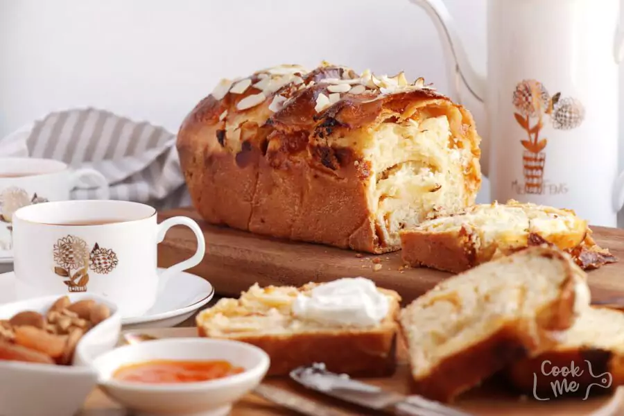 Herbed Goat Cheese and Apricot Babka Recipe-Savory Herbed Goat Cheese and Apricot Babka-Easy Goat Cheese and Apricot Babka