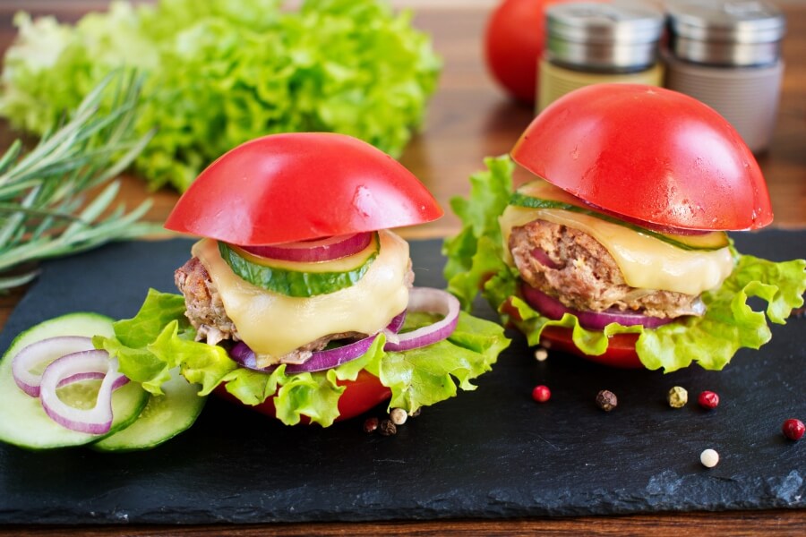 Keto Tomato Cheeseburger Without the Bun Recipe-Keto Bunless Burger Recipe-Carbs In Cheeseburger No Bun