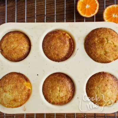 Mandarin Upside-Down Cakelets recipe - step 11