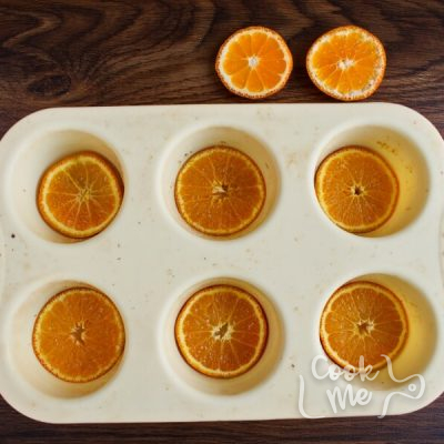 Mandarin Upside-Down Cakelets recipe - step 5