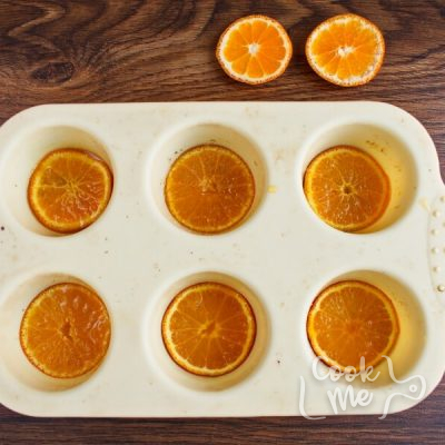 Mandarin Upside-Down Cakelets recipe - step 5