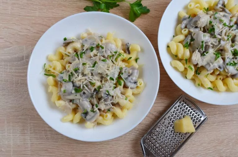 Step 9 - Mushroom Stroganoff