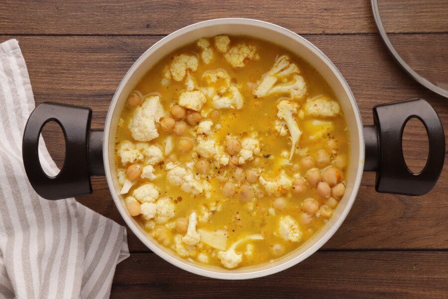 One Pot Turmeric Cauliflower Soup recipe - step 4