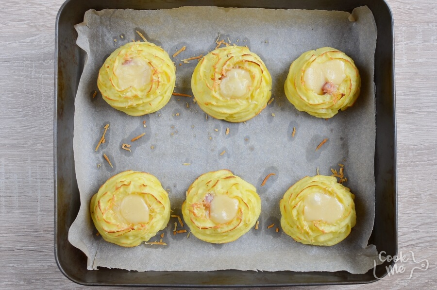 Potato Nests: Hearty Ham and Cheese Filling recipe - step 7