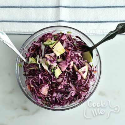 Red Cabbage Salad with Apple recipe - step 4