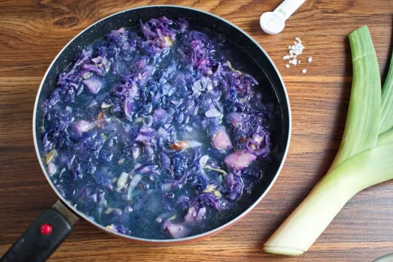 Step 4 - Red Cabbage Soup