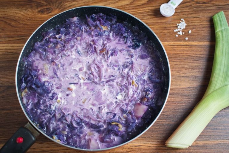 Step 5 - Red Cabbage Soup