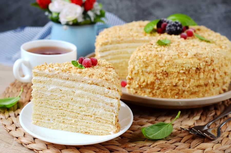 Russian Honey Cake (Medovik) Recipe-How To Make Russian Honey Cake (Medovik)-Delicious Russian Honey Cake (Medovik)