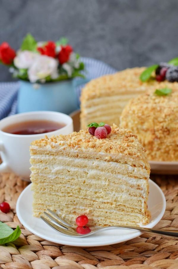 Russian Honey Cake (Medovik) Recipe - Cook.me Recipes