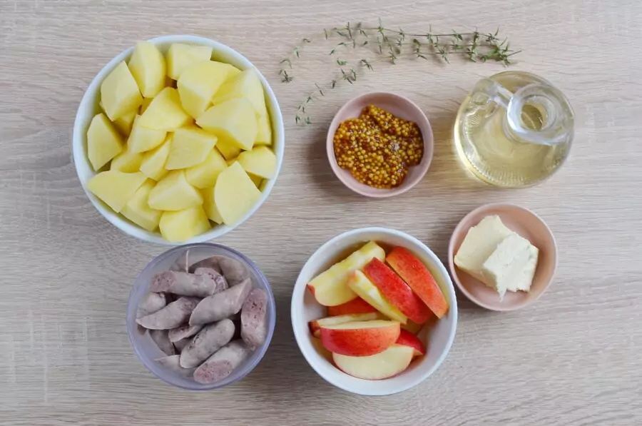 Ingredients for Sausage, Mustard & Apple Hash