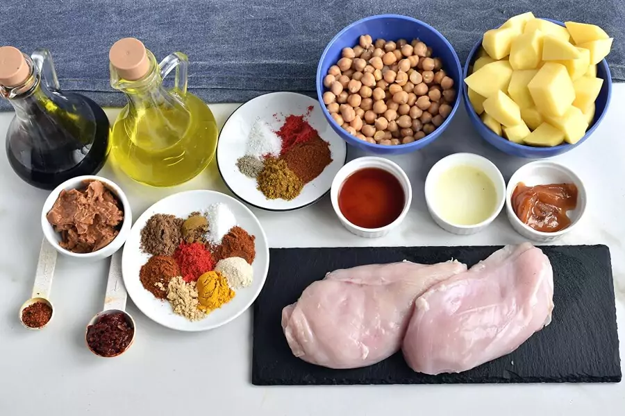 Ingredients for Tandoori Chicken Bowls with Peanut Sauce