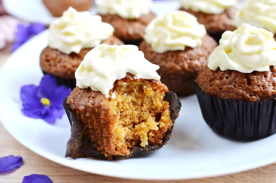The Best Carrot Cake Cupcakes