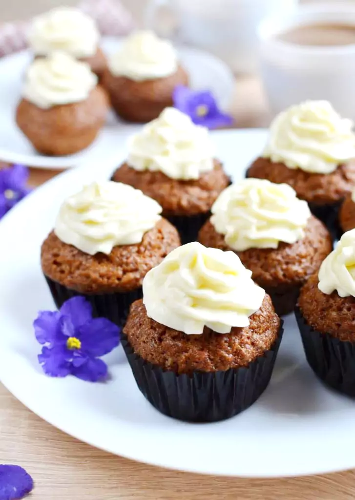 The Best Carrot Cake Cupcakes