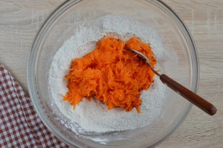 Step 4 - The Best Carrot Cake Cupcakes