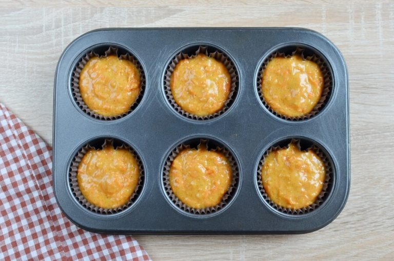 Step 6 - The Best Carrot Cake Cupcakes