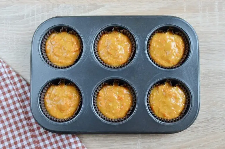 Step 6 - The Best Carrot Cake Cupcakes