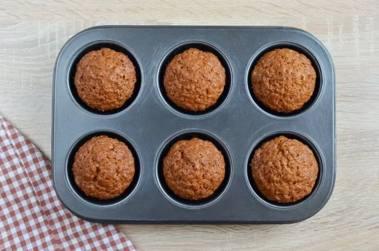 Step 6 - The Best Carrot Cake Cupcakes