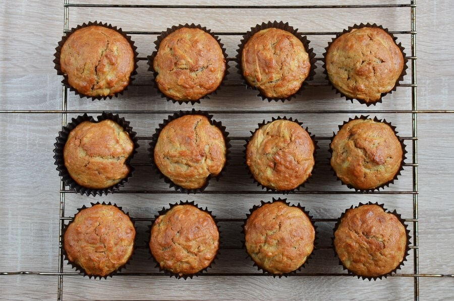 How to serve Apple Spice Muffins