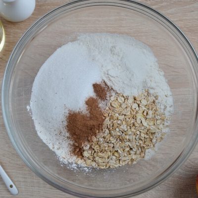 Apple Spice Muffins recipe - step 1