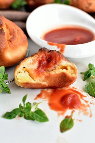 Bacon and Mashed Potato Knots