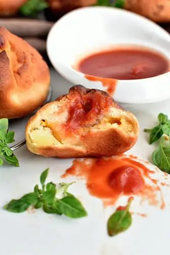 Bacon and Mashed Potato Knots
