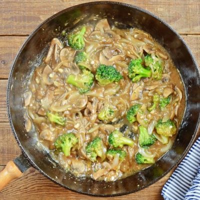 Chicken Broccoli and Mushroom Stir Fry recipe - step 5